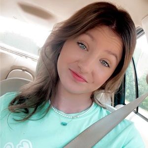 Meet your Posher, Alexsis